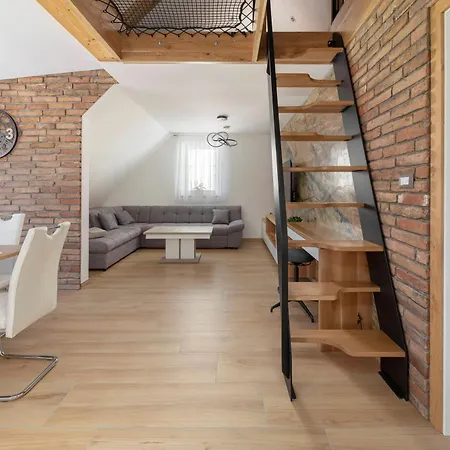 Daire Apartma Pri Jakobu Postojna