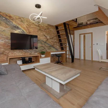Apartment Apartma Pri Jakobu *