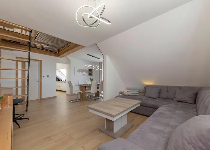 Apartma Pri Jakobu *