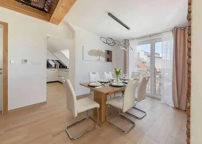 Apartma Pri Jakobu Appartamento Postumia