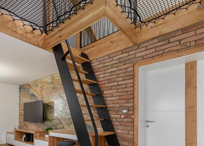 Apartma Pri Jakobu * Postojna