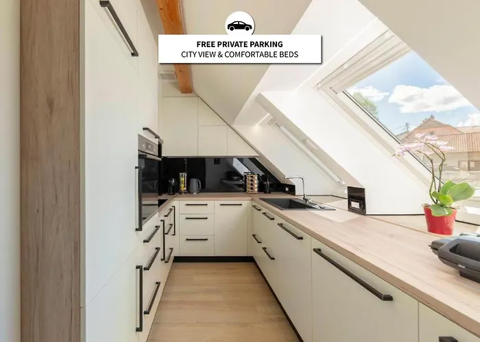 Apartma Pri Jakobu Appartamento Postumia